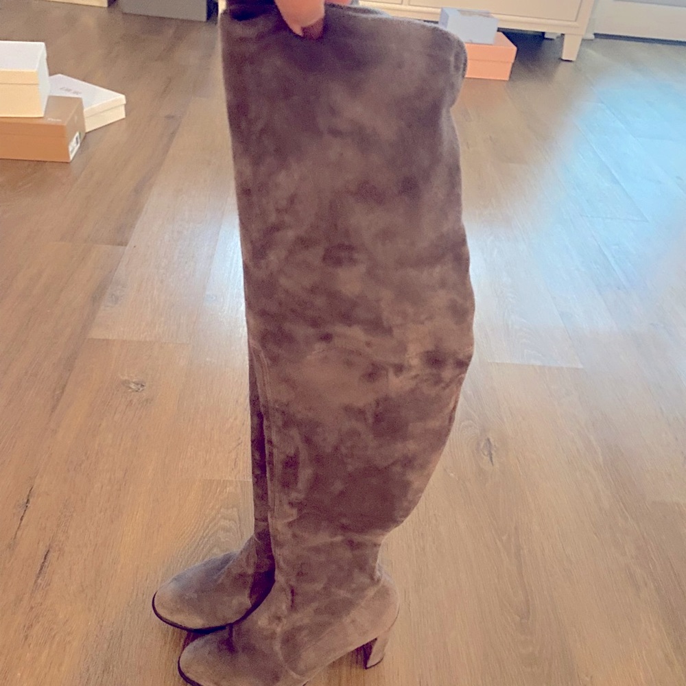 Stuart Weitzman Highland over the knee boot. Size 37.5